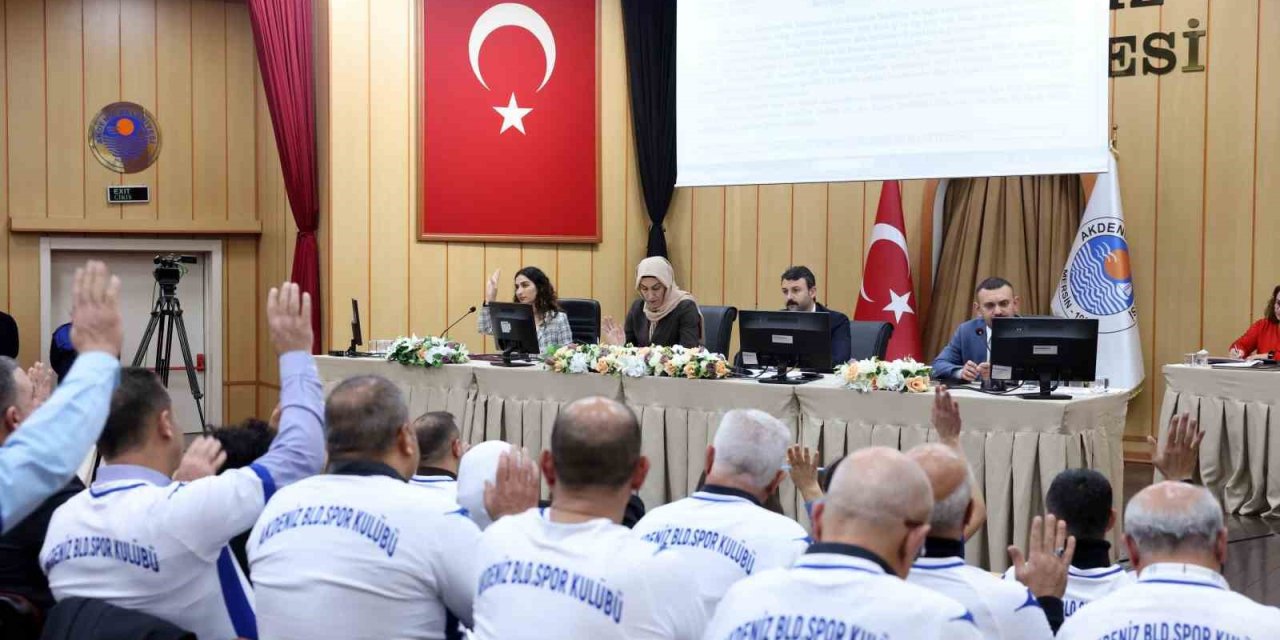 Akdeniz’in Meclis Üyelerinden Spora Ve Sporculara Formalı Destek