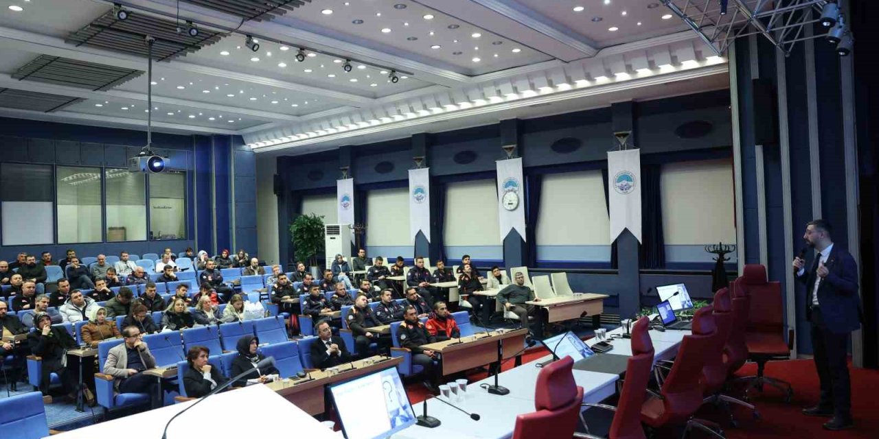 Kayseri Büyükşehir’den Bağımlılıkla Mücadele Eğitimi