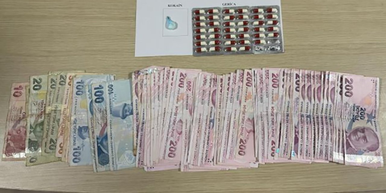 Antalya’da 2 Şüphelinin Üzerinde Uyuşturucu Madde Ele Geçirildi