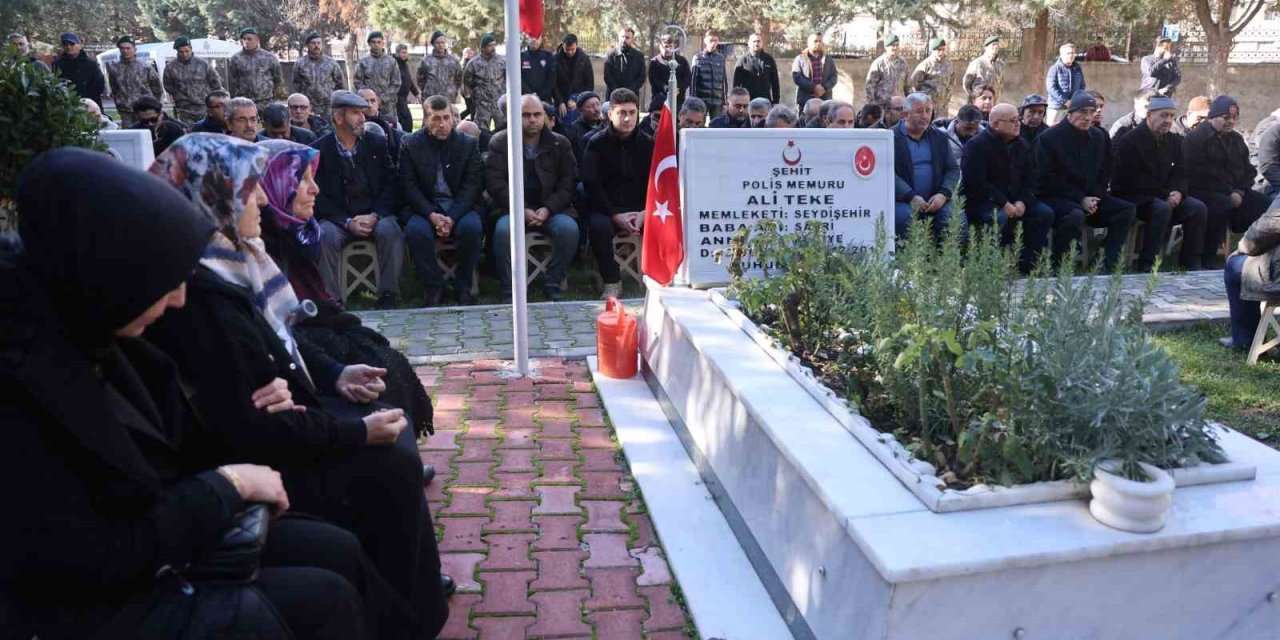 Konya’da Şehit Polis Anısına Lokma Dağıtıldı
