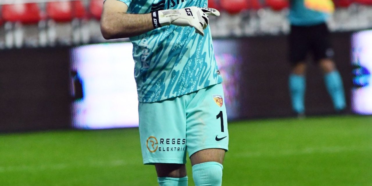 Kayserisporlu Onurcan Piri: "gurur Duyulacak Bir Oyun Oynadık"