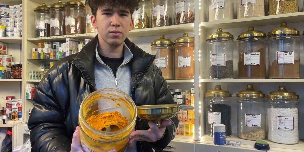 Kışın Gelmesiyle En Çok Zencefil Ve Zerdeçala Tercih Ediliyor