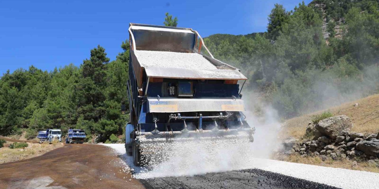 Antalya’nın Kırsal Yollarına İki Yılda 754 Milyonluk Yatırım