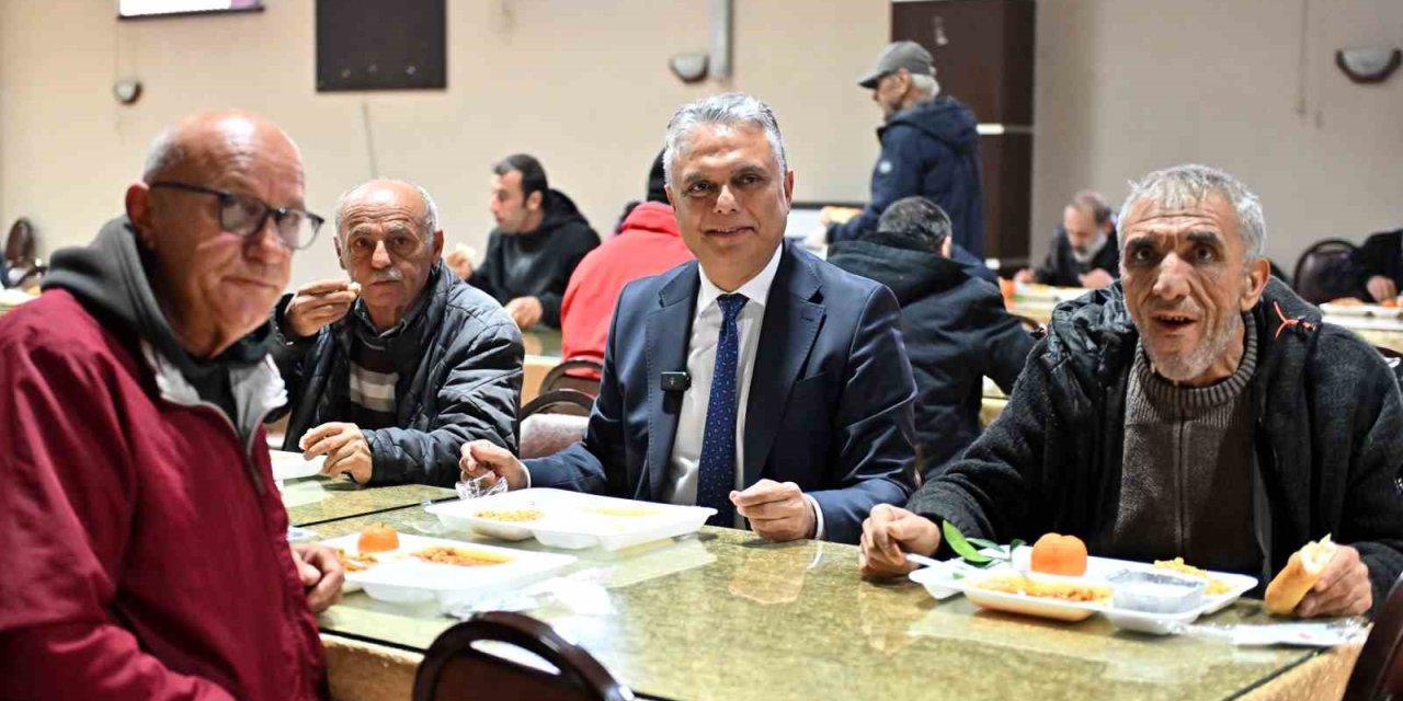 Muratpaşa’da Dayanışma Sofrası Büyüyor