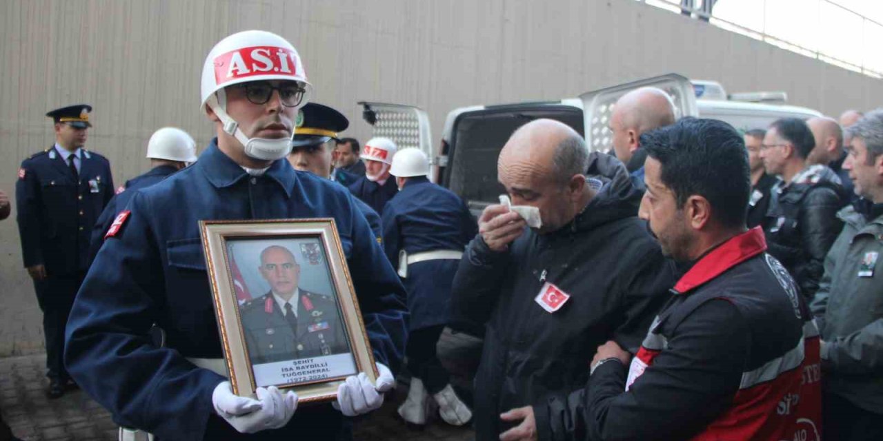 Şehit Tuğgeneral Baydilli’nin Naaşı Kayseri’ye Getirildi