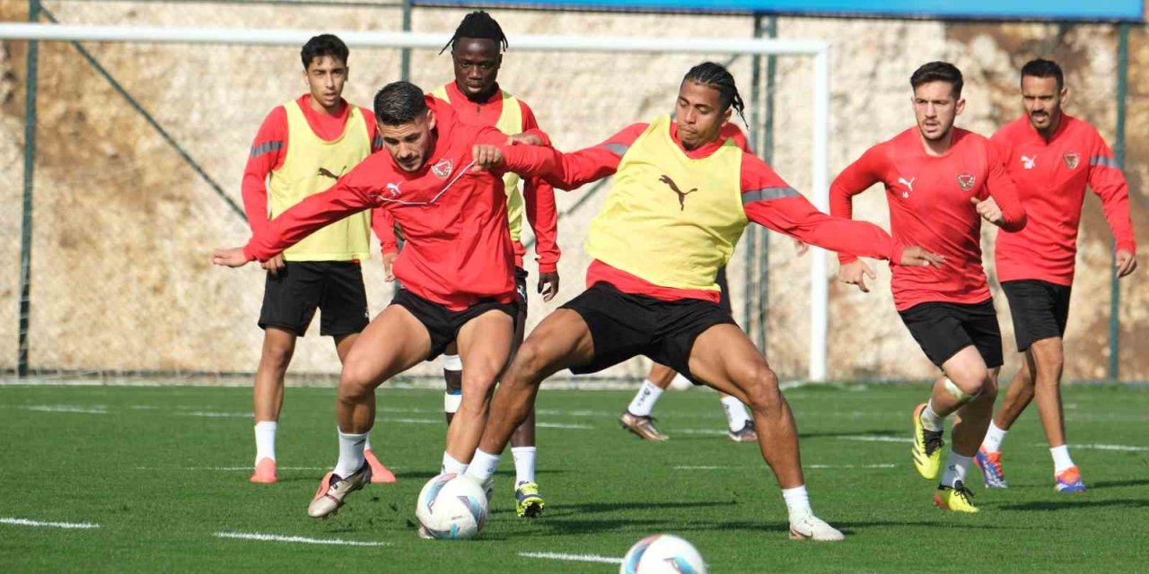 Atakaş Hatayspor, Göztepe Maçı Hazırlıklarını Sürdürdü