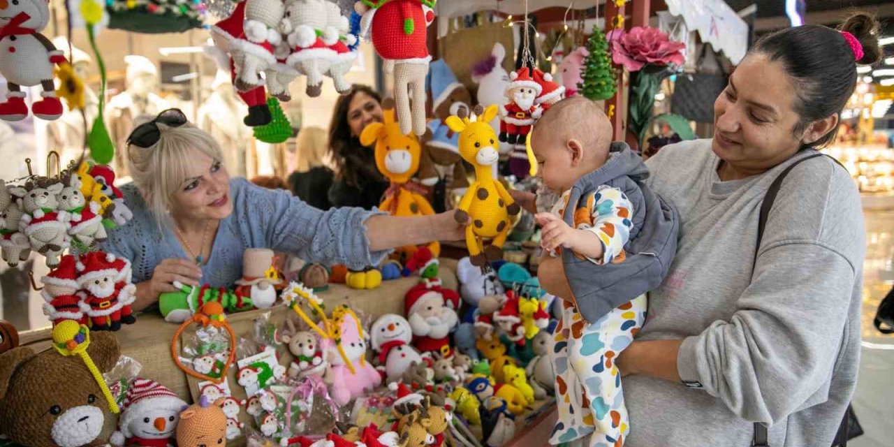Mersin’de Üretici Kadın Stantları ’yeni Yıl’ Temasıyla Kuruldu