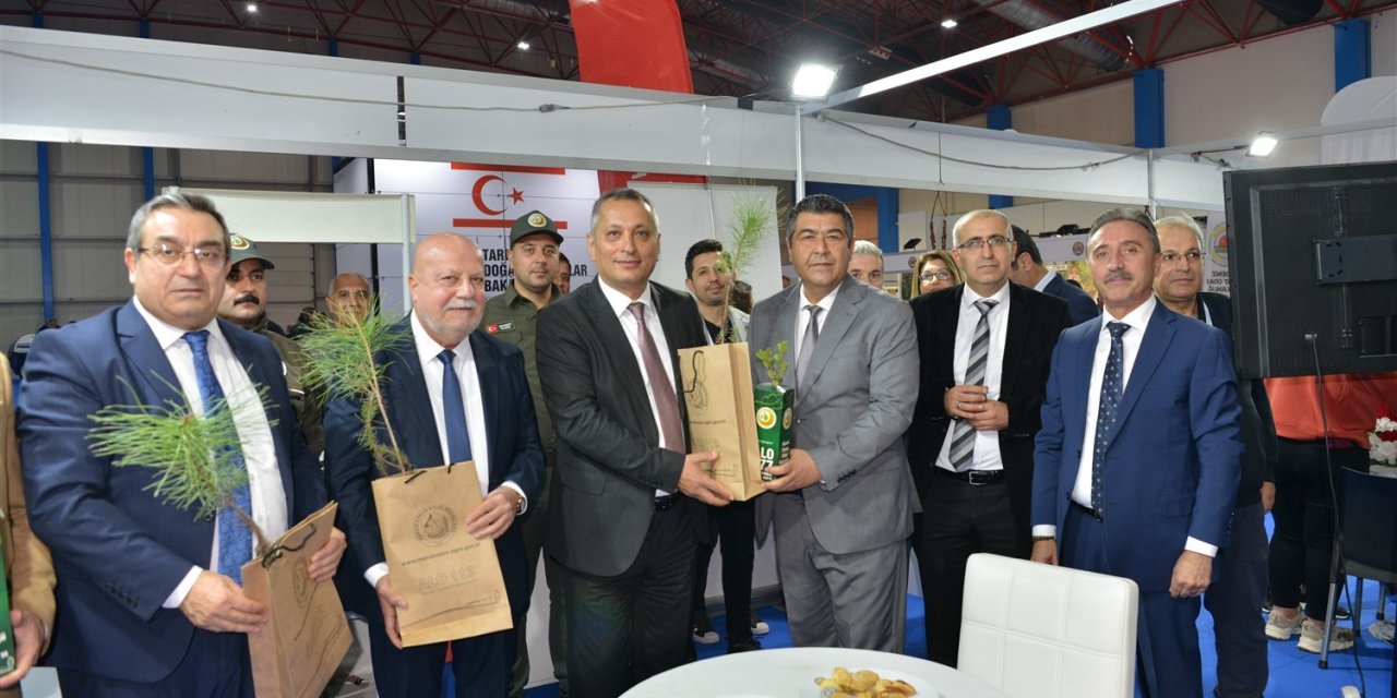 Mersin Orman Bölge Müdürlüğü, Tarım Fuarında Fidan Dağıttı