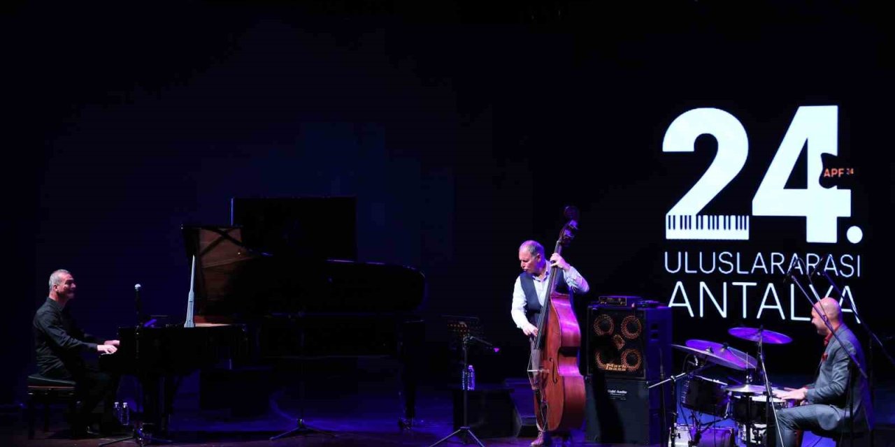 24. Uluslararası Antalya Piyano Festivali’nde Kerem Görsev’den Caz Rüzgarı