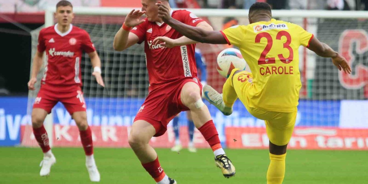 Trendyol Süper Lig: Antalyaspor: 1 - Kayserispor: 0 (ilk Yarı)