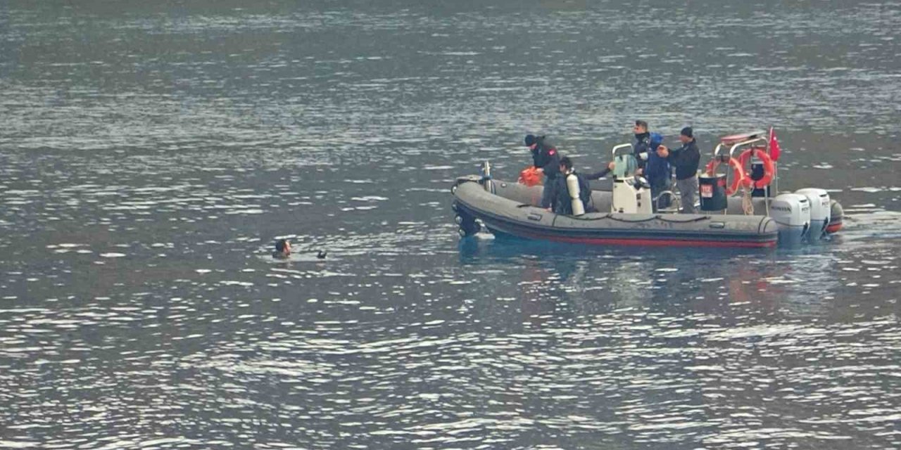 Suya Dalıp Bir Daha Çıkmayan Dalgıç Polisi Alarma Geçirdi