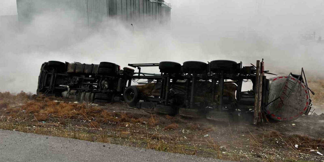 Konya’da Asit Tankeri Devrildi: 1 Ölü
