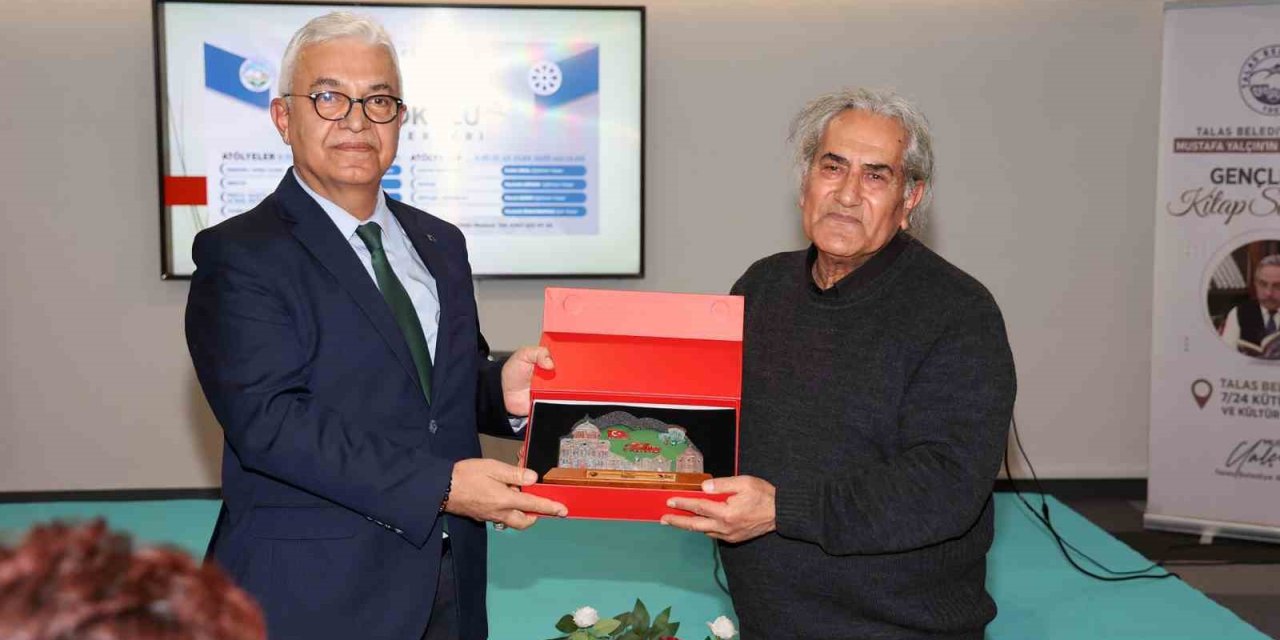 Talas’ın Yazar Okulu Seminerleri’nde Hikaye Anlatıldı