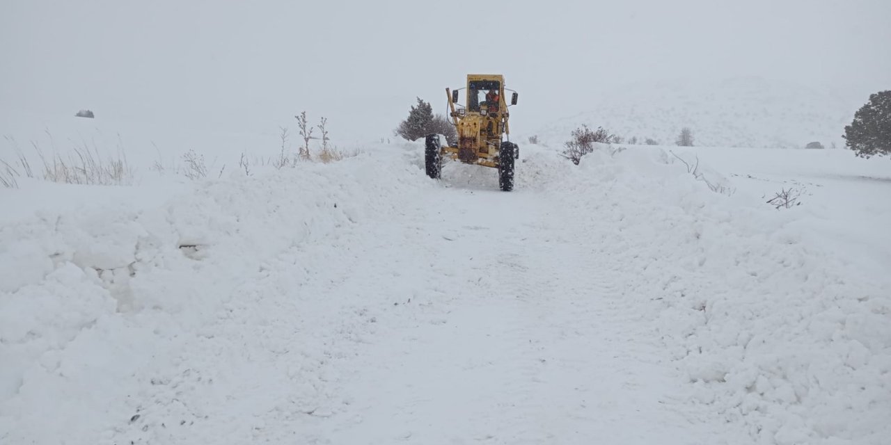 Kayseri’de Kapanan 122 Yol Ulaşıma Açıldı