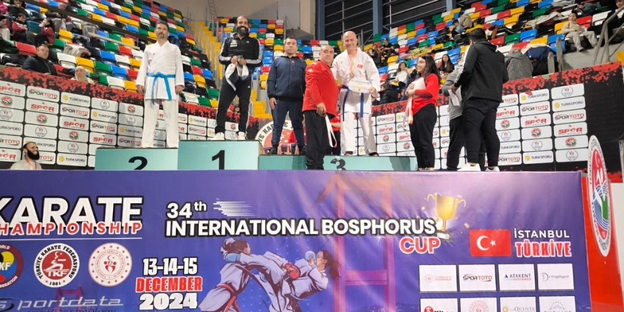 Eskişehirli Sporcu Mehmet Altınoluk, Uluslararası Turnuvada 3. Oldu