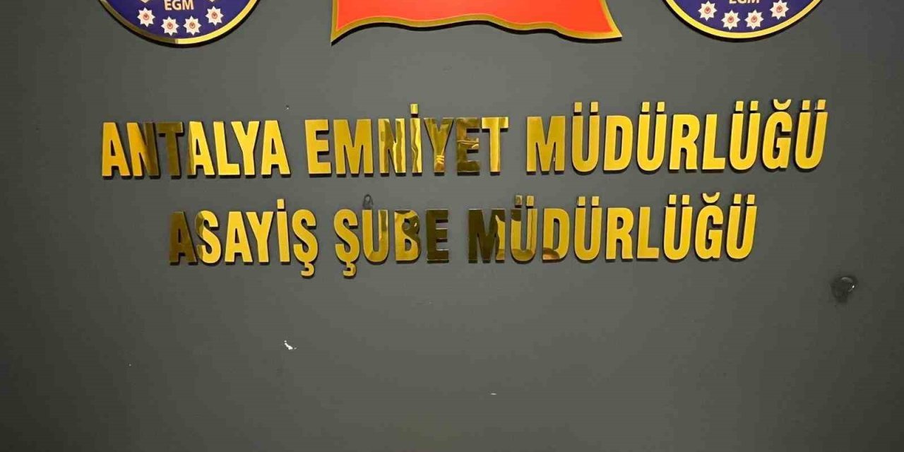 Antalya’da 700 Bin Tl’lik Dolandırıcılığa Suçüstü