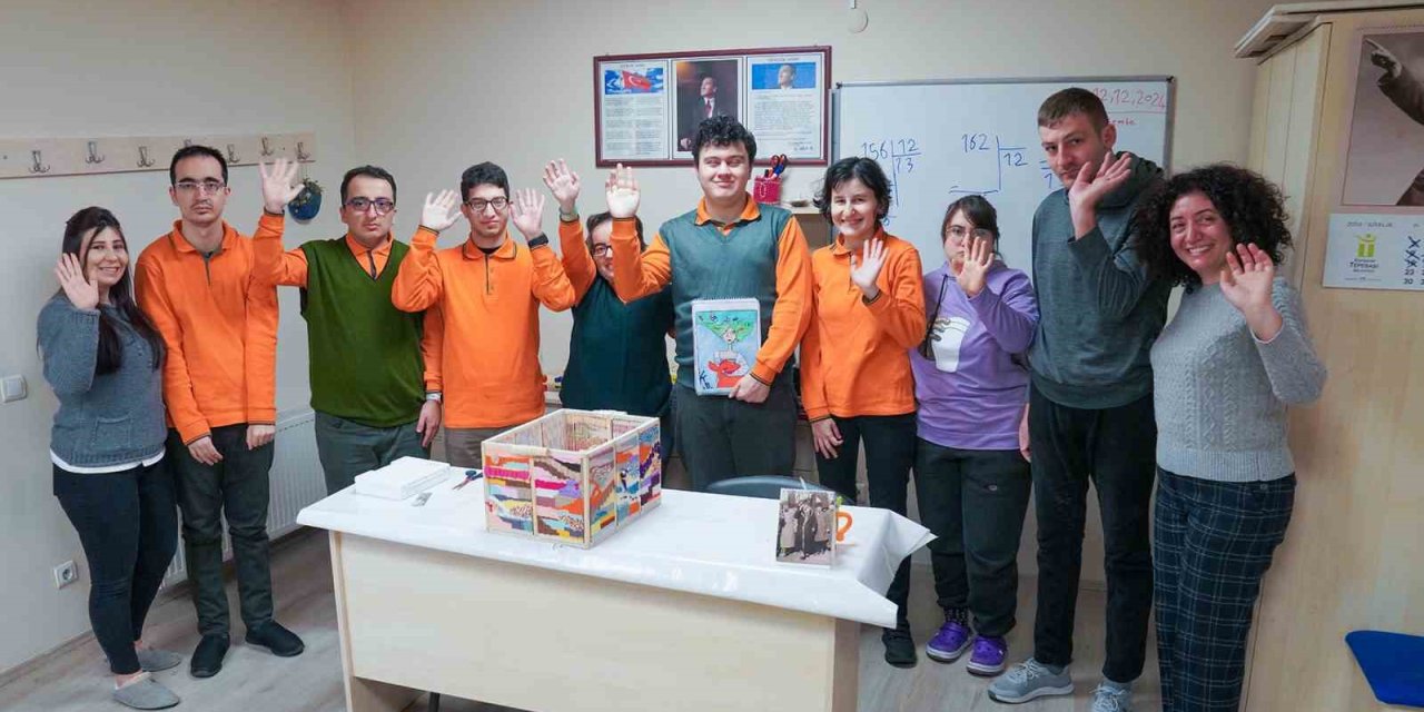 Sosyal Yaşam Merkezi Özel Bireylerin Hayatına Dokunuyor