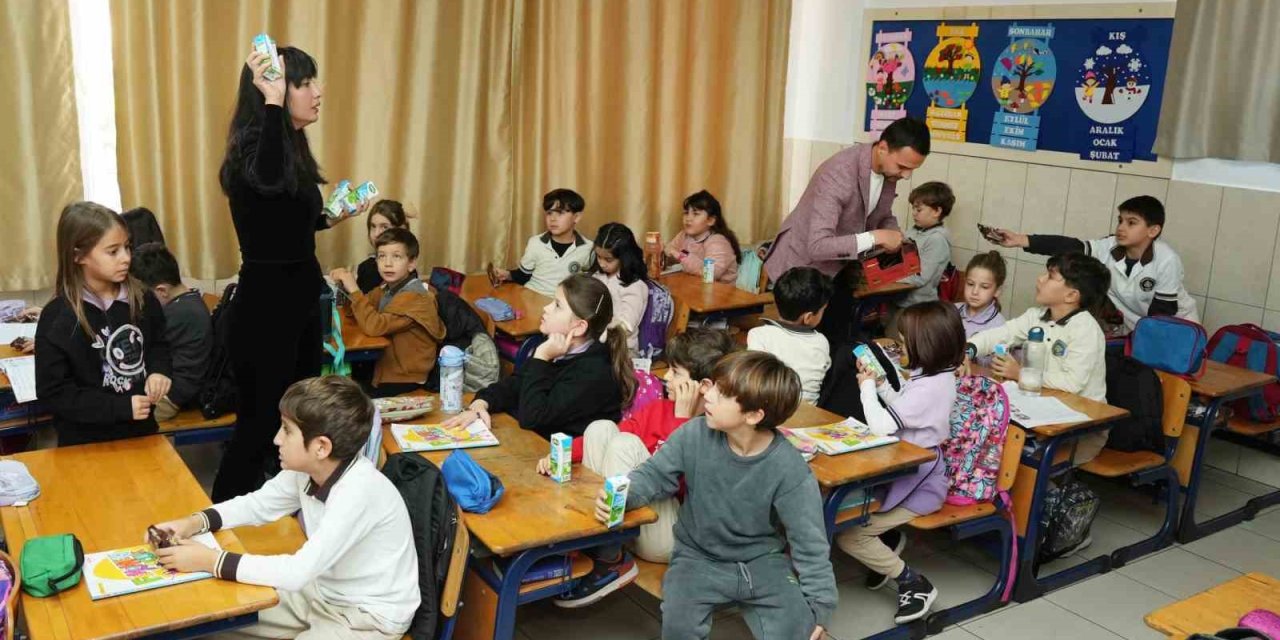 Alanya Belediyesi’nin Sıfır Atık Eğitimleri Sürüyor