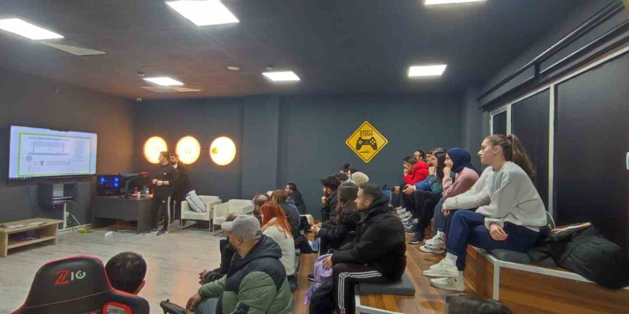 Badminton 1. Kademe Temel Antrenör Kursu Kayseri’de Yapılıyor