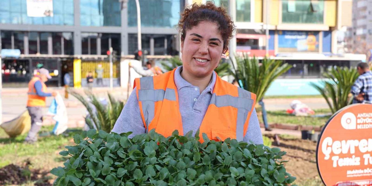 Antalya Yaz Kış Rengarenk