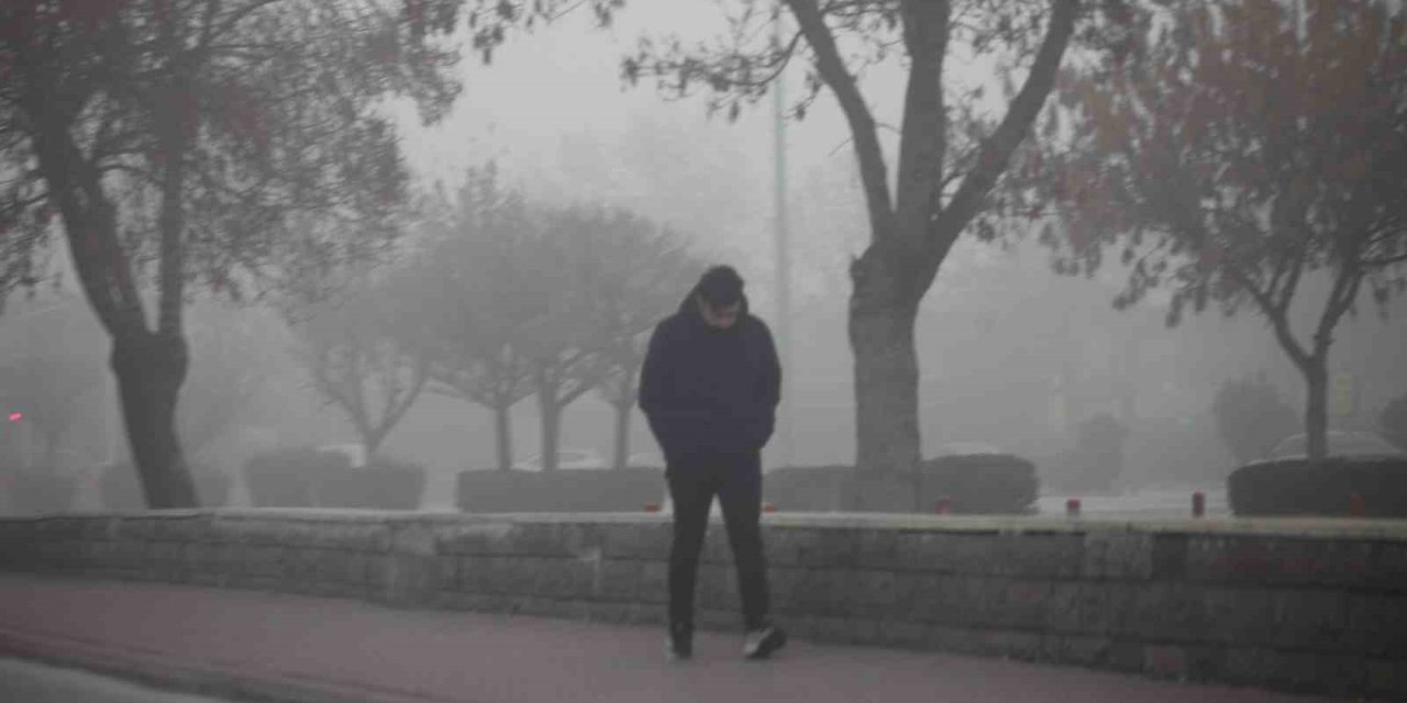 Konya’da Sis Etkili Oldu, Uçak Seferleri İptal Edildi