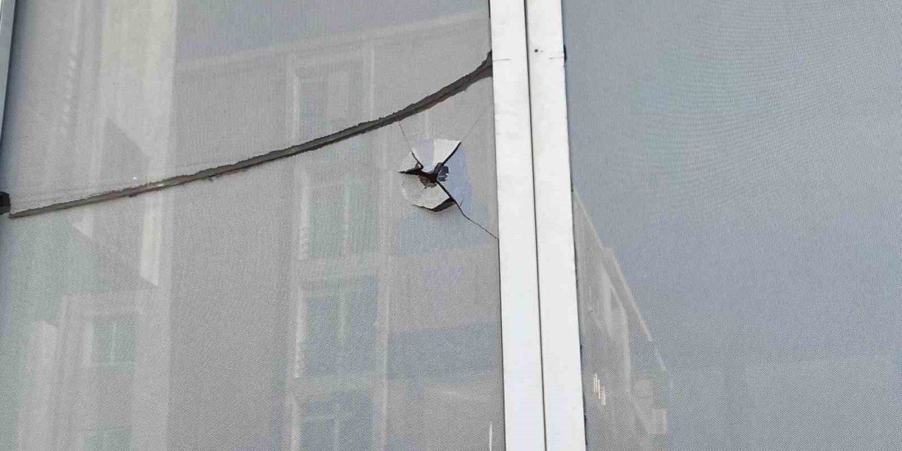 Antalya’da Kıraathaneye Gece Saatlerinde Silahlı Saldırı