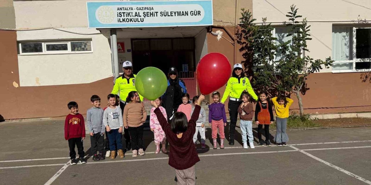 Minik Öğrencilere Trafik Bilinci Aşılandı