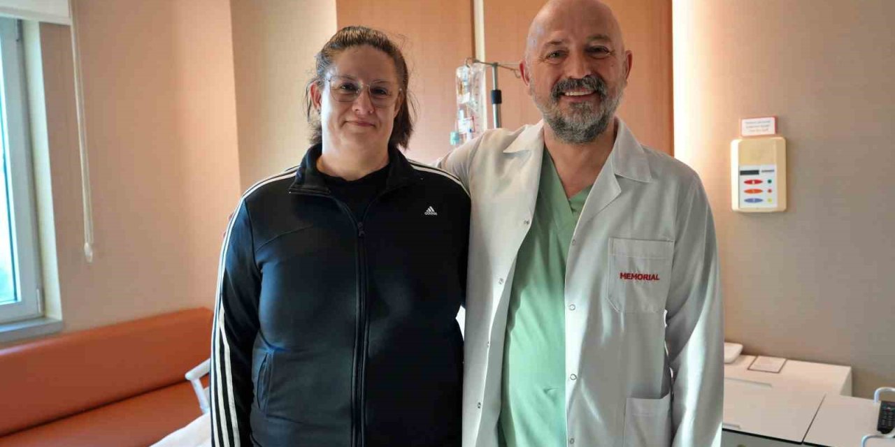 Küçültmek İstediği Midesi Ters Tarafta Çıktı, Doktorlar Önce Mideyi Bulup Sonra Küçülttü