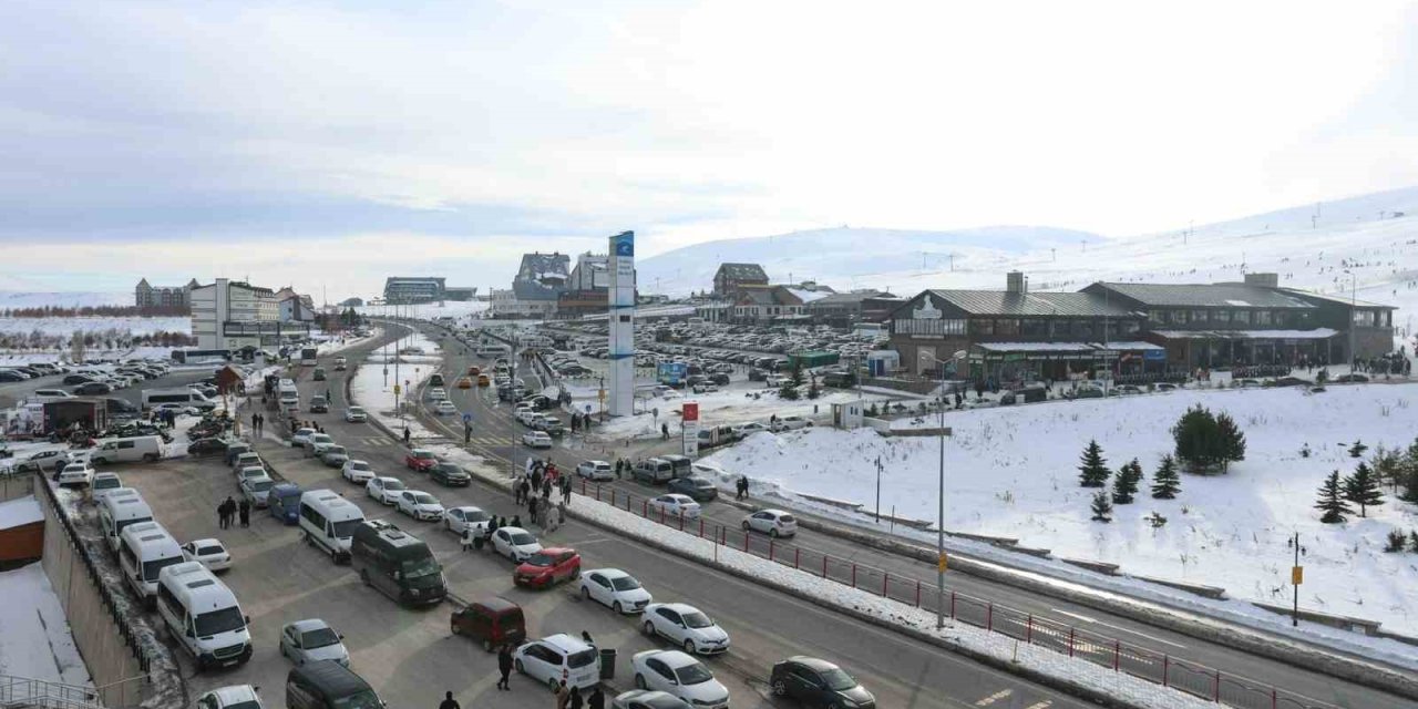 Başkan Büyükkılıç’tan Erciyes’e Davet