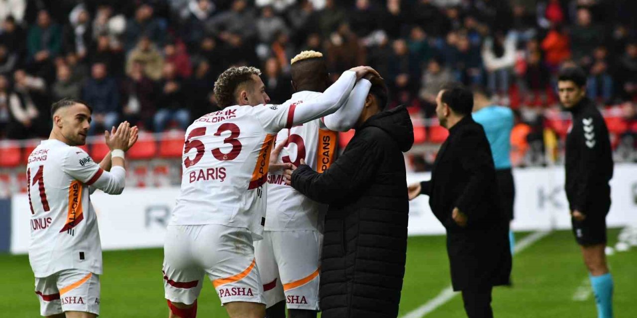 Trendyol Süper Lig: Kayserispor: 1 - Galatasaray: 1 (maç Devam Ediyor)