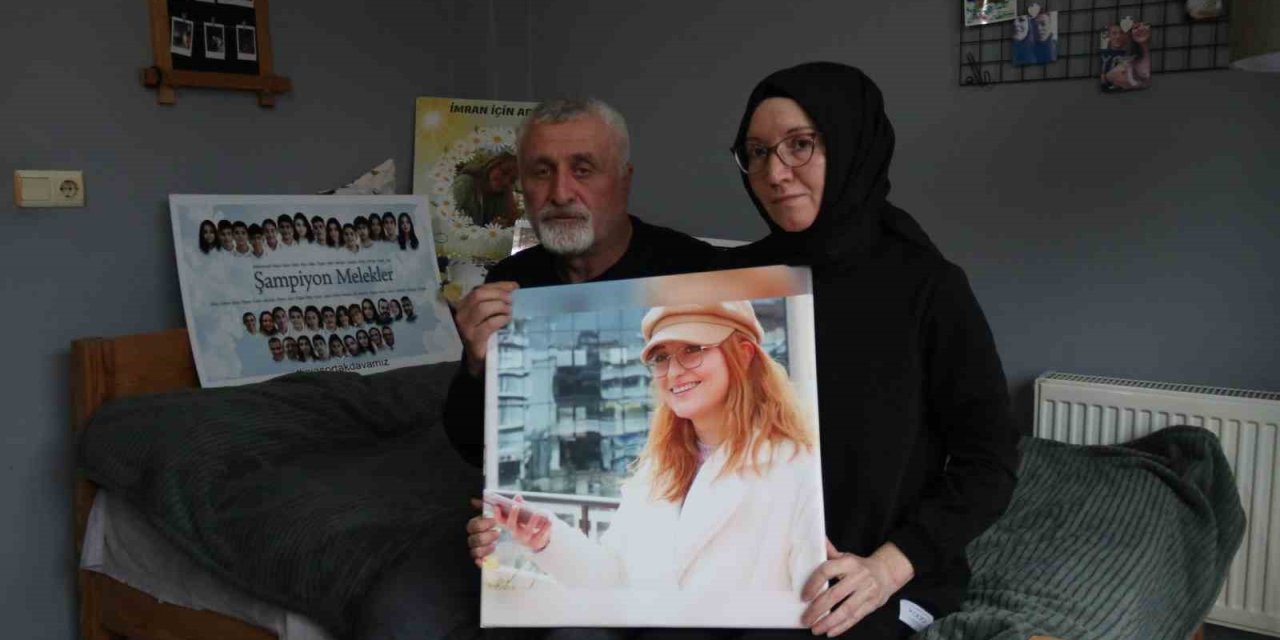 Aydoğdu Ailesi 25 Yaşında Kaybettikleri Kızları Ve 72 Kişi İçin Adalet İstiyor