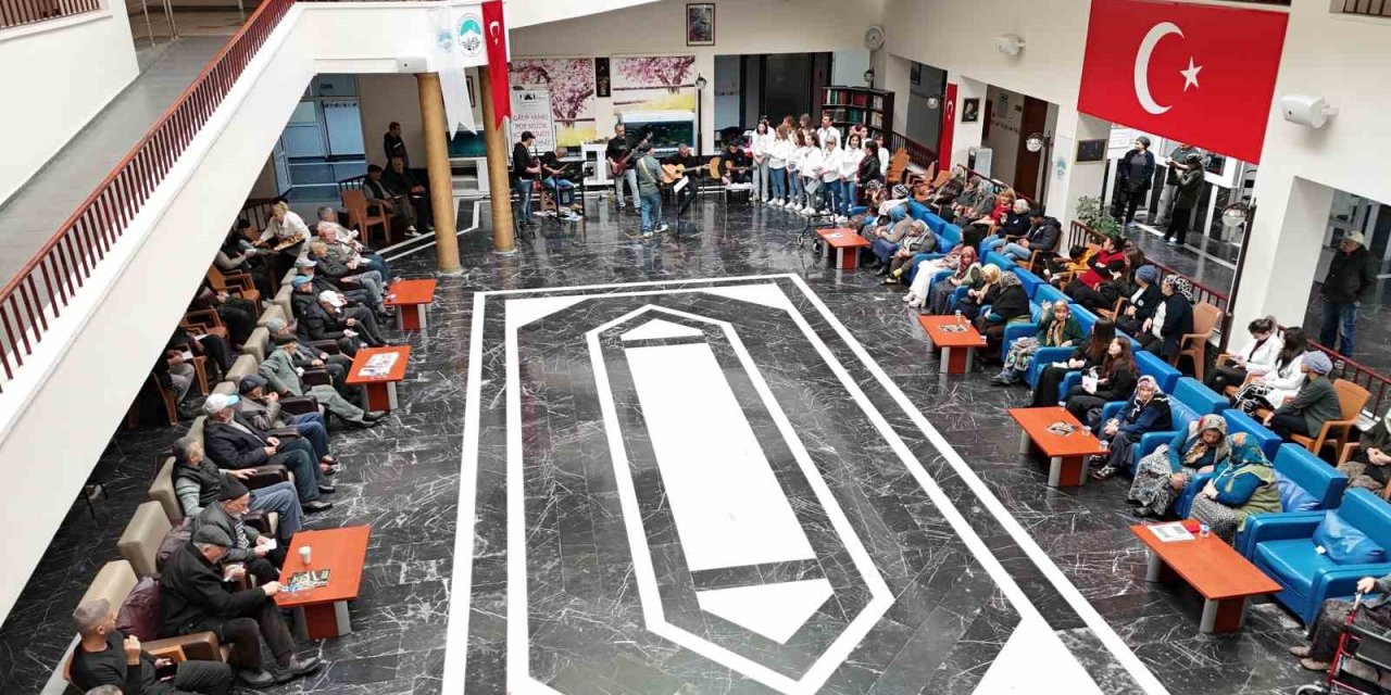 Huzurevi Sakinlerine Unutulmaz Konser