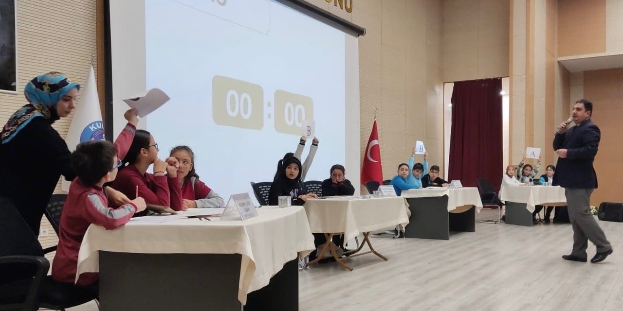 Kulu’da "haydi Bil Bakalım" Bilgi Ve Kültür Yarışması İlçe Finali Yapıldı
