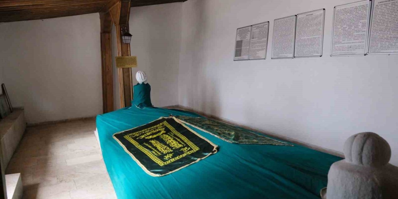 Cafer-i Tayyar Türbesi’nin Restorasyonu Tamamlandı