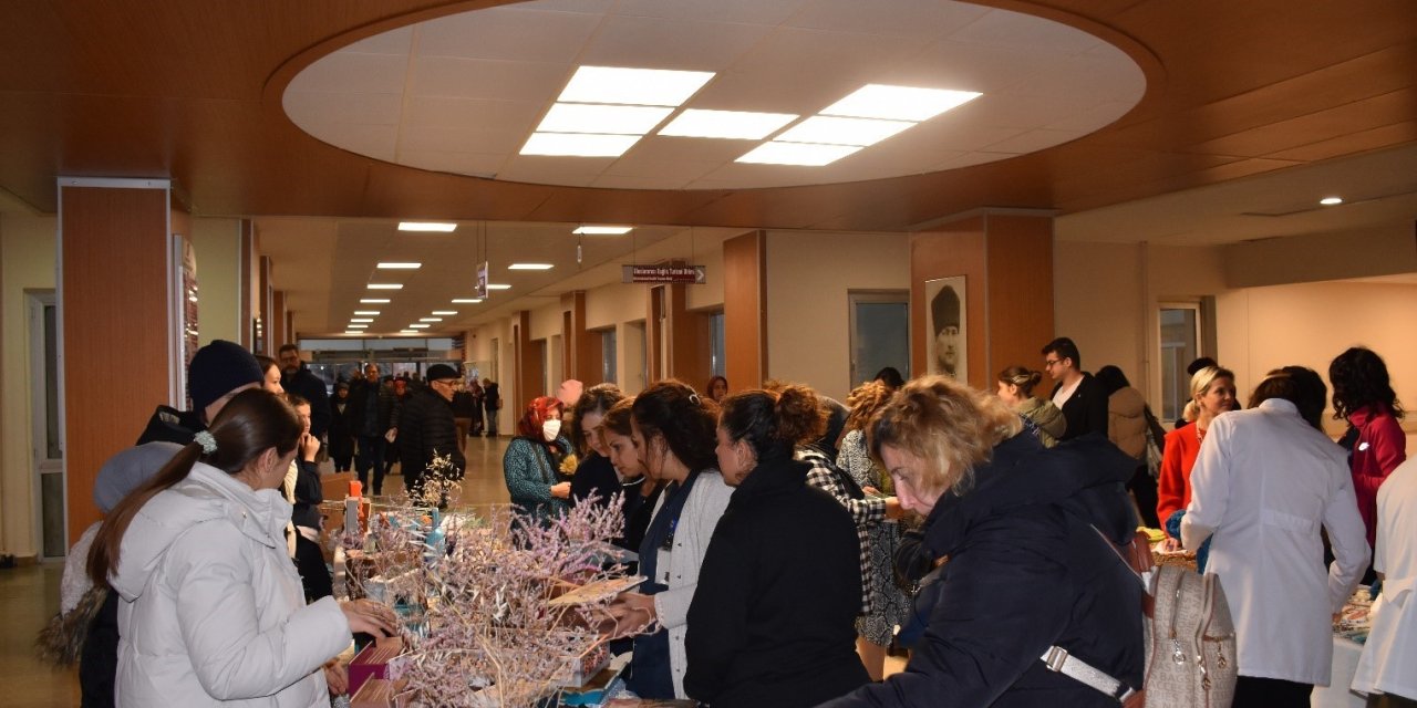 Esogü Hastanesi’nde Uğraş Tedavisi Ve El Sanatları Sergisi Açıldı