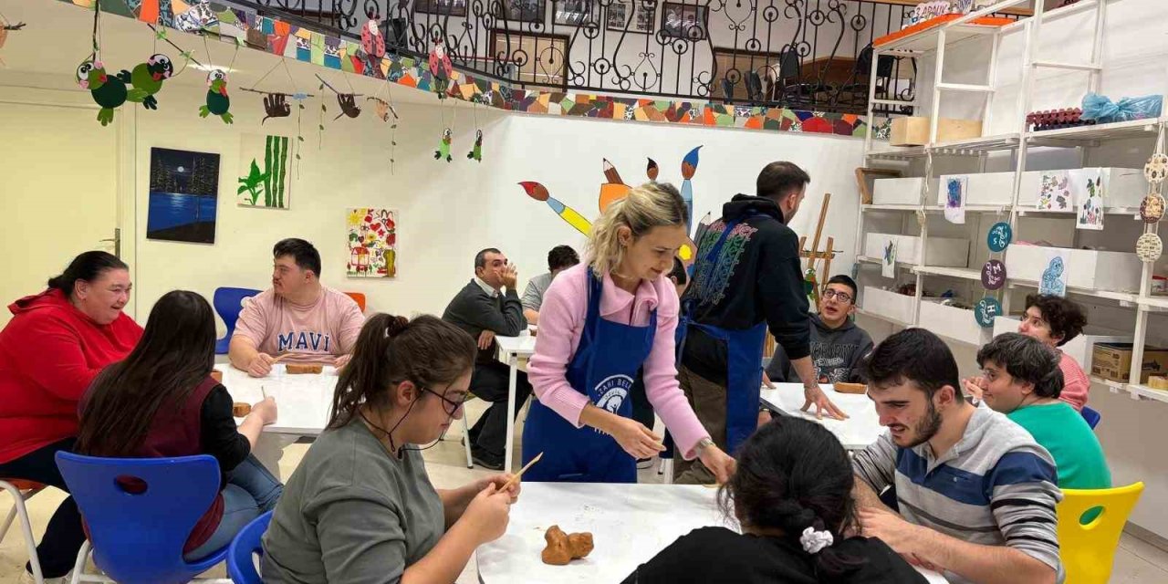 Odunpazarı Belediyesi’nde Engelsiz Sanat İçin Seramik Dersleri Başladı