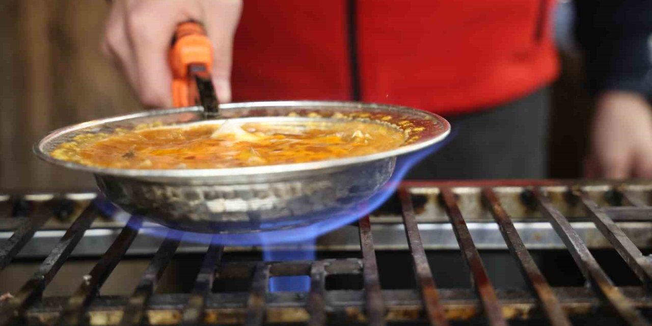 Osmanlıdan Günümüze Uzanan Lezzetler Aynı Tabakta Birleşti