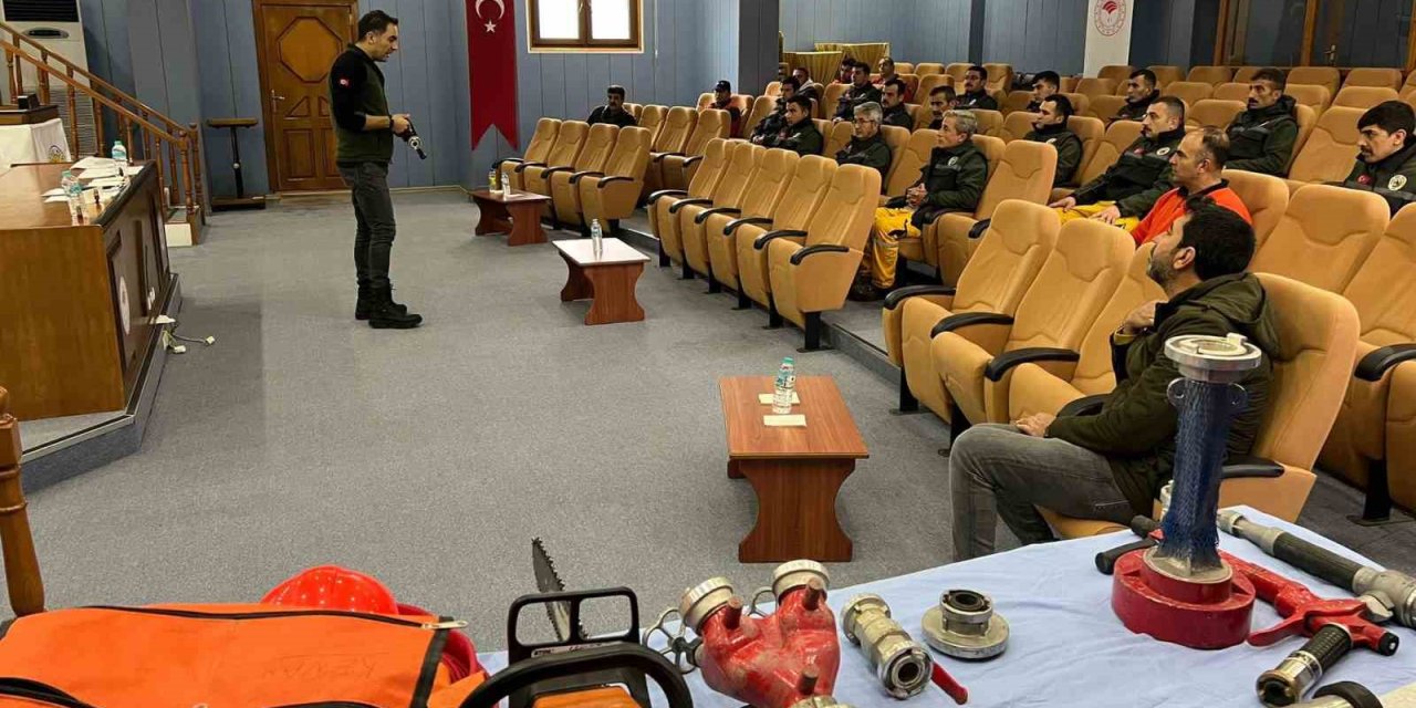 Mersin’de Yangın Gönüllülerine Eğitim Verildi