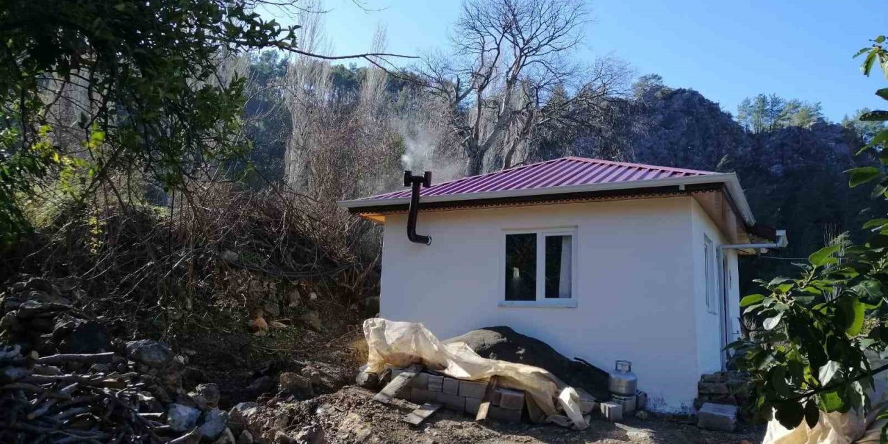 62 Yeni Ev Yapıldı, 290 Hane Onarıldı