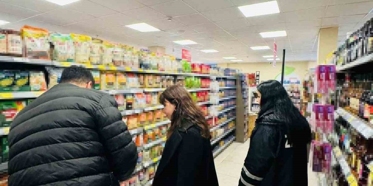 Kemer’de Zabıta Ekiplerinden Yılbaşı Denetimi