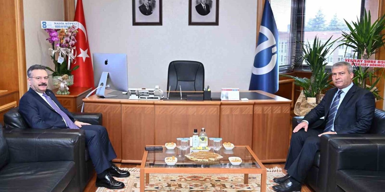 Vali Aksoy’dan Anadolu Üniversite Rektörüne Ziyaret