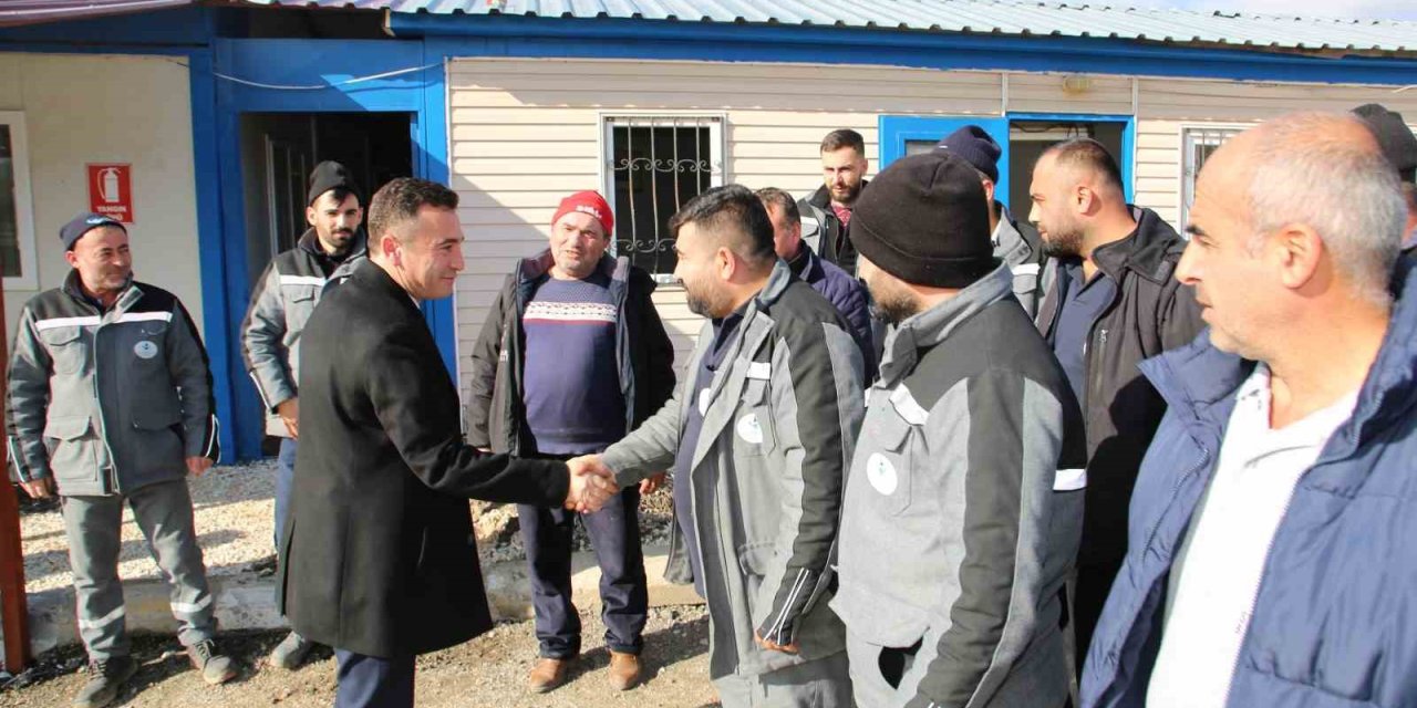 Başkan Dökmeci’den Personele 2 Bin Lira İkramiye Jesti