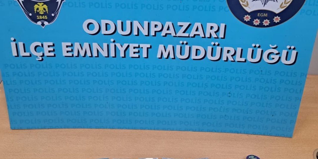Polis Ve Bekçi Ekiplerinin Denetiminde Yüzlerce Kişi Ve Araç Kontrol Edildi