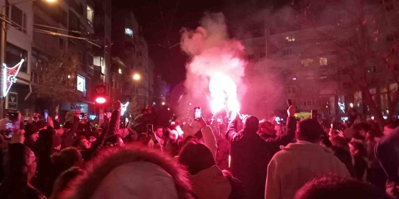 Eskişehir’de Yılbaşı Coşkuyla Kutlandı