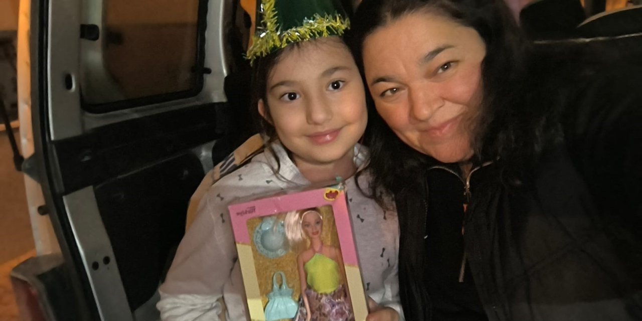 Hayırseverler Çocukların Yılbaşı Hediyelerini Unutmadı