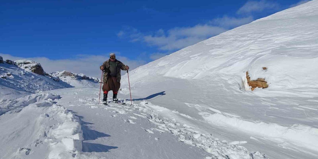 Mersin’de Yeni Yılın İlk Günü: Hem Kayak, Hem Deniz Keyfi