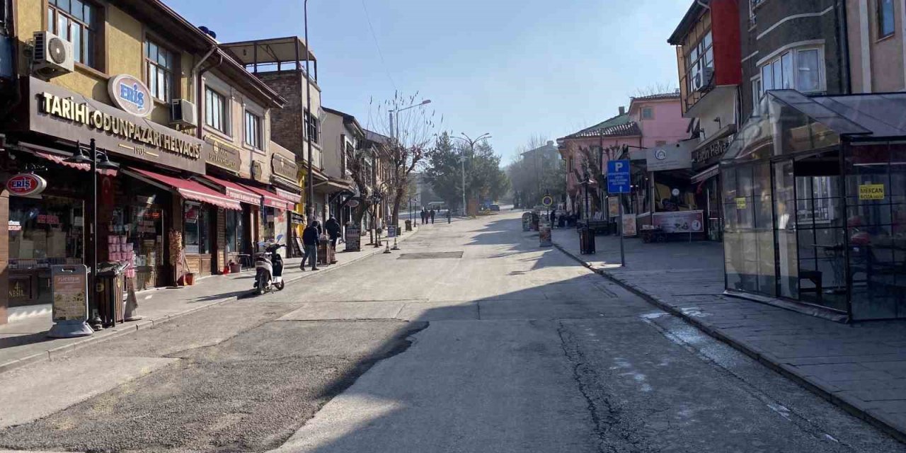 Dondurucu Soğuk Nedeniyle Tarihi Bölge Boş Kaldı
