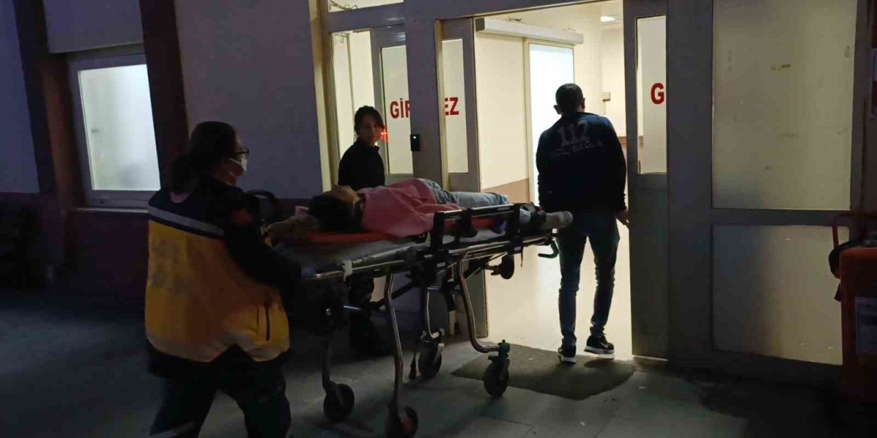 Motosiklettekileri Yola Savuran Kaza Kamerada