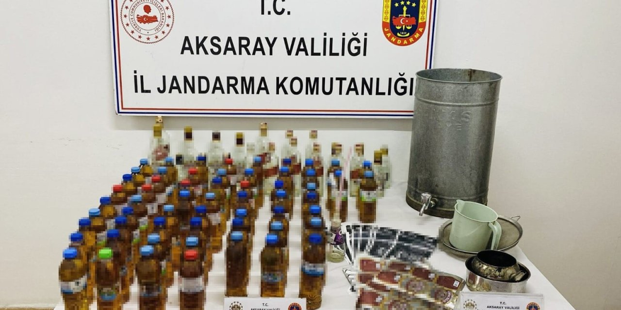 Aksaray’da Kahvehaneye Sahte İçki Operasyonu: 2 Gözaltı