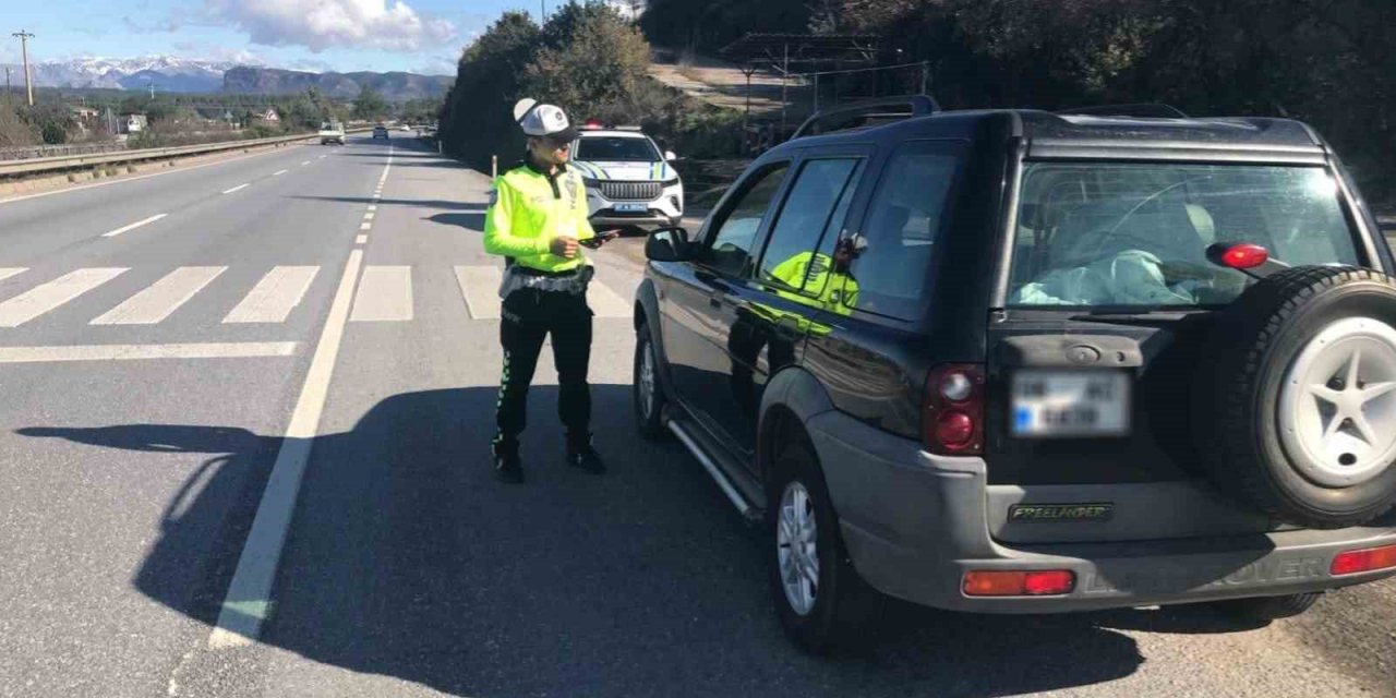 Engel Tanımayan 743 Sürücü, Engelli Park Alanını İhlalden Ceza Yedi